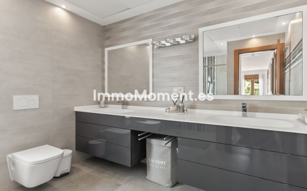 Resale - Detached villa - Benalmadena - Benalmadena Costa