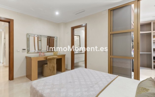 Resale - Detached villa - Benalmadena - Benalmadena Costa