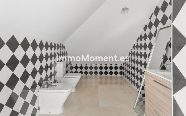 Resale - Detached villa - Benalmadena - Benalmadena Costa