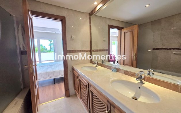 Revente - Maison mitoyenne - Estepona  - Costalita