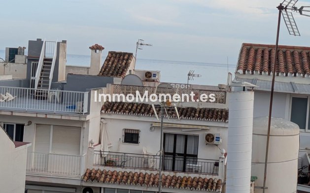 Resale - Apartment - Torremolinos - La Carihuela