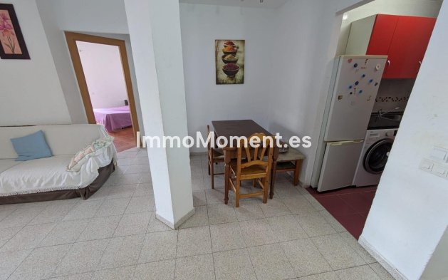 Resale - Apartment - Torremolinos - La Carihuela