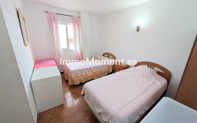 Resale - Apartment - Torremolinos - La Carihuela