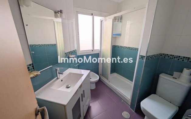Resale - Apartment - Torremolinos - La Carihuela