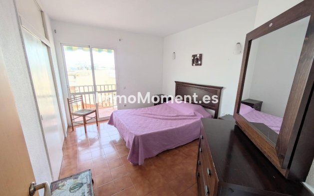 Resale - Apartment - Torremolinos - La Carihuela