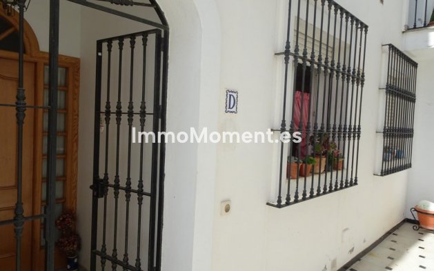 Resale - Apartment - Torremolinos - Montemar
