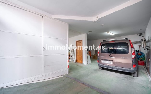 Wiederverkauf - Freistehende Villa - Estepona  - Estepona Centro