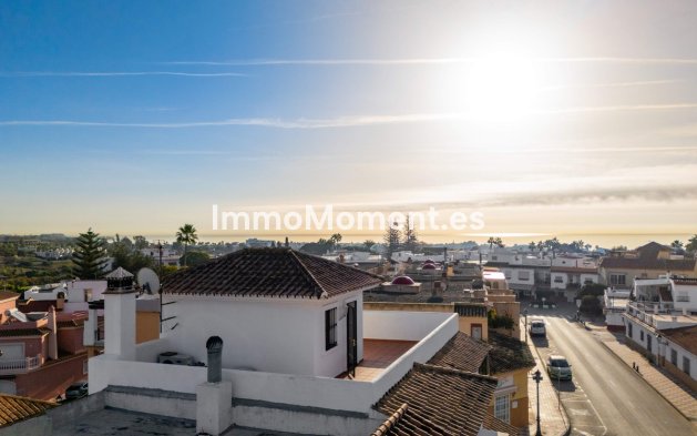 Wiederverkauf - Freistehende Villa - Estepona  - Estepona Centro