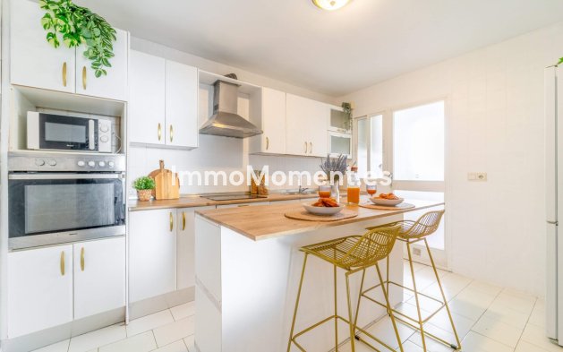 Resale - Apartment - Fuengirola - Fuengirola Centro