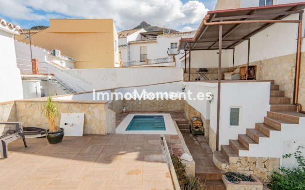 Resale - Detached villa - Inland  - Pizarra