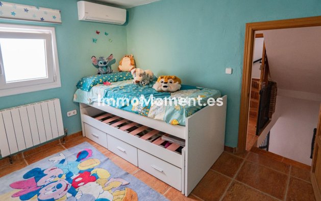 Resale - Detached villa - Inland  - Pizarra