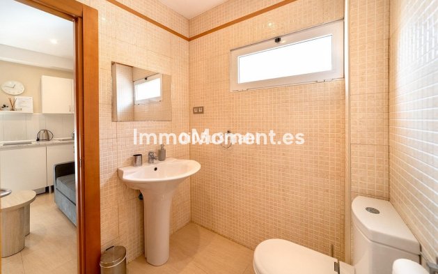Revente - Maison mitoyenne - Málaga - Martiricos