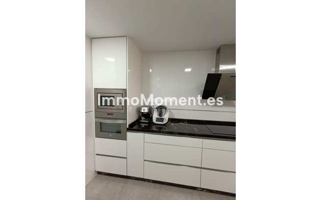 Resale - Apartment - Málaga - El Palo