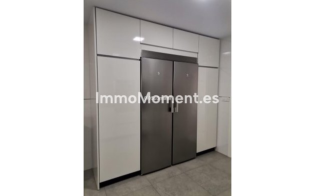 Resale - Apartment - Málaga - El Palo
