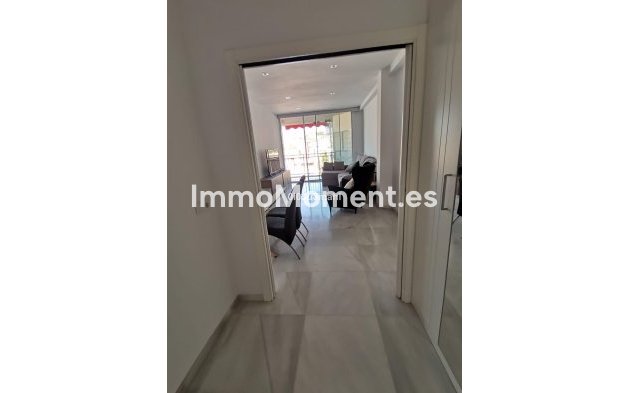 Resale - Apartment - Málaga - El Palo