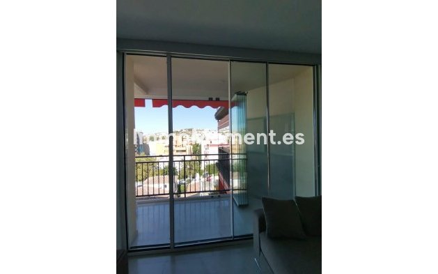 Resale - Apartment - Málaga - El Palo