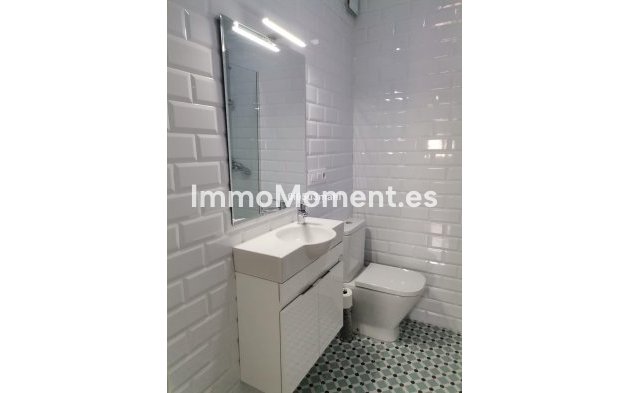 Resale - Apartment - Málaga - El Palo