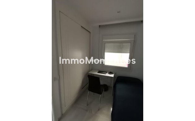 Resale - Apartment - Málaga - El Palo