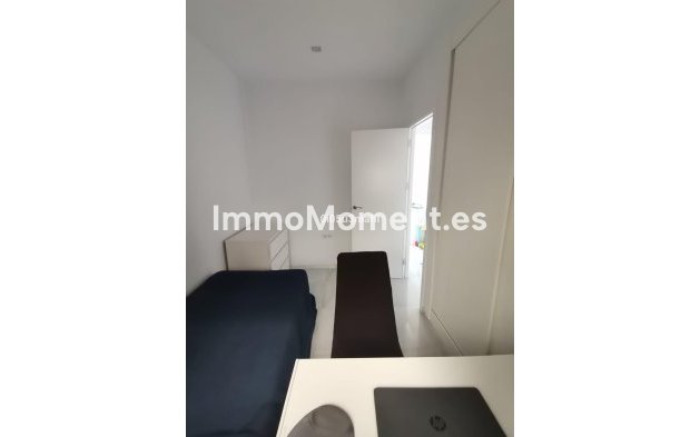Resale - Apartment - Málaga - El Palo