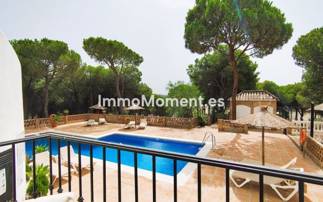 Resale - Apartment - Marbella - Nueva Andalucía