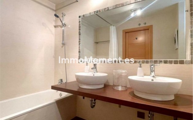 Resale - Apartment - Estepona - Selwo