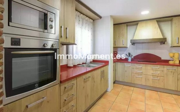 Reventa - Villa independiente - Estepona  - Estepona Centro