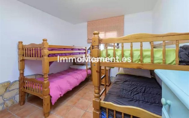 Reventa - Villa independiente - Estepona  - Estepona Centro