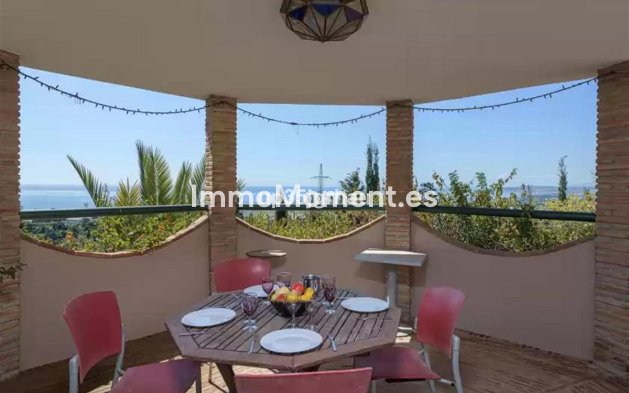 Reventa - Villa independiente - Estepona  - Estepona Centro