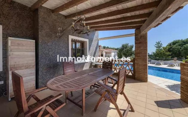 Reventa - Villa independiente - Estepona  - Estepona Centro
