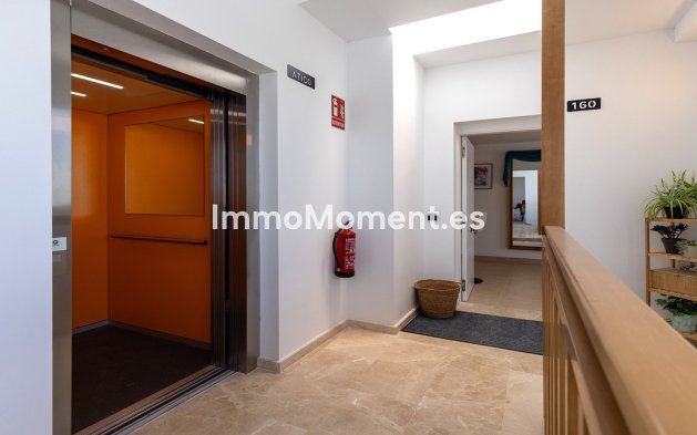 Resale - Apartment - Casares - Casares Centro