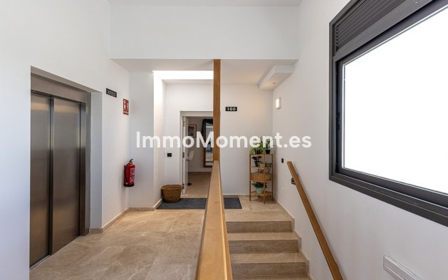 Resale - Apartment - Casares - Casares Centro