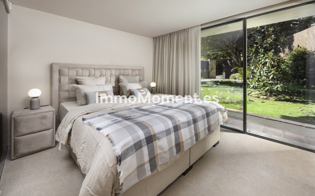 Resale - Detached villa - Marbella - Nueva Andalucía