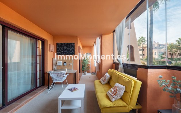 Resale - Apartment - Marbella - La Mairena