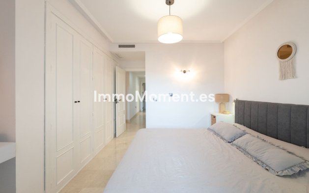 Resale - Apartment - Marbella - La Mairena