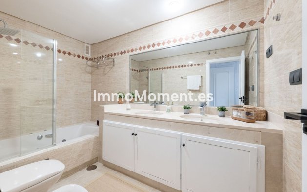 Resale - Apartment - Marbella - La Mairena
