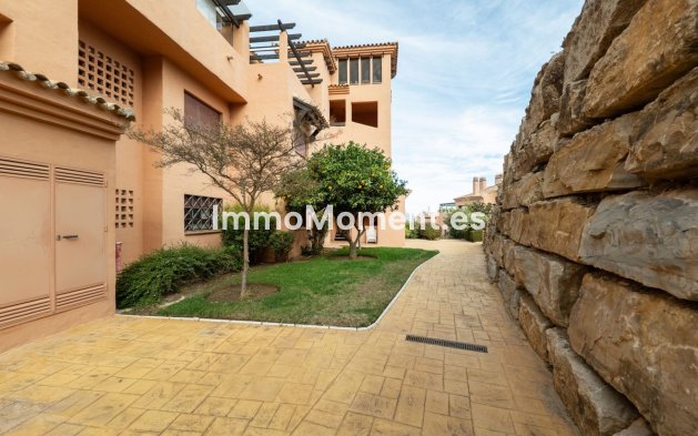 Resale - Apartment - Marbella - La Mairena