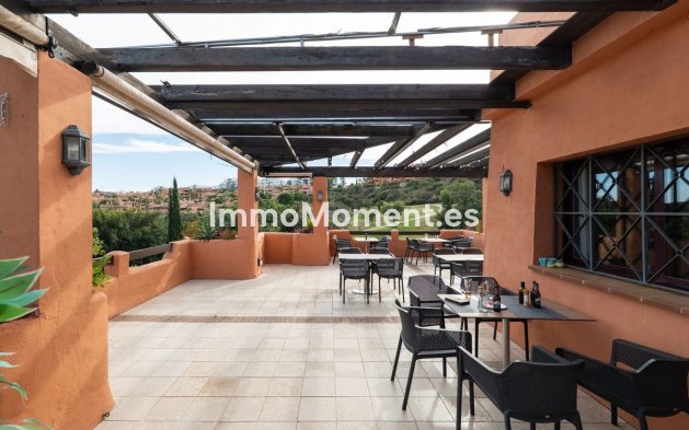 Resale - Apartment - Marbella - La Mairena