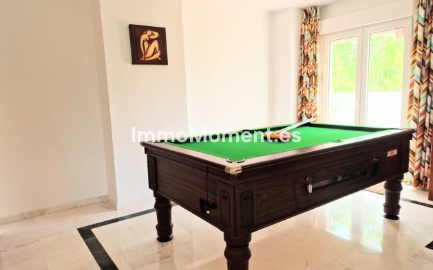 Resale - Apartment - Torremolinos - La Carihuela