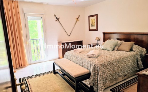 Resale - Apartment - Torremolinos - La Carihuela