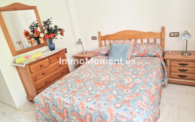 Resale - Apartment - Torremolinos - La Carihuela