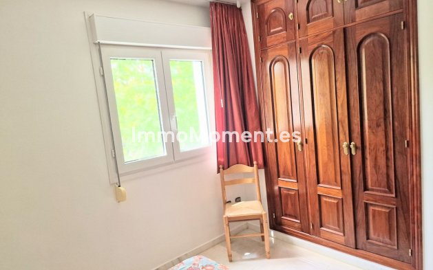 Resale - Apartment - Torremolinos - La Carihuela