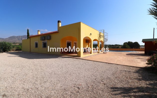 Resale - Detached villa - Albatera - Albatera Centro