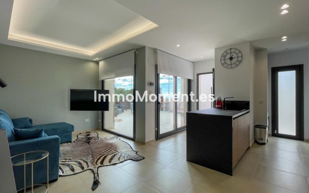 Reventa - Villa independiente - Finestrat