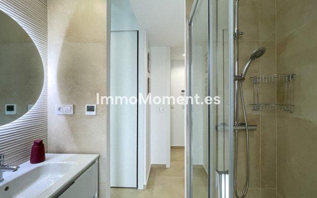 Reventa - Villa independiente - Finestrat