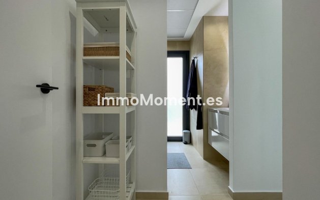 Reventa - Villa independiente - Finestrat