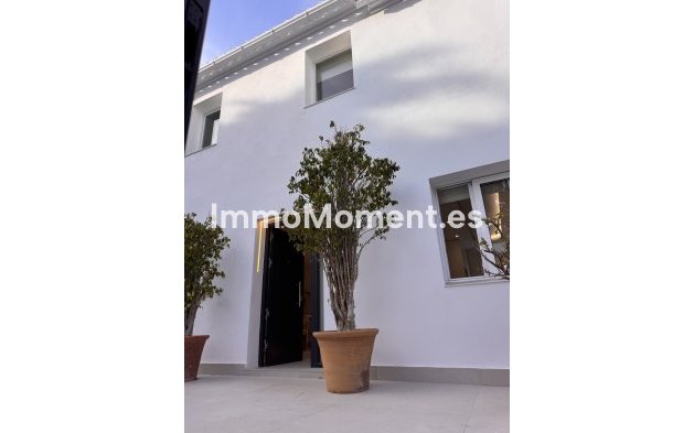 Wiederverkauf - Freistehende Villa - Marbella - Guadalmina Alta