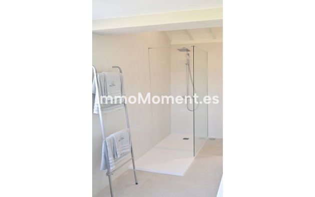 Wiederverkauf - Freistehende Villa - Marbella - Guadalmina Alta