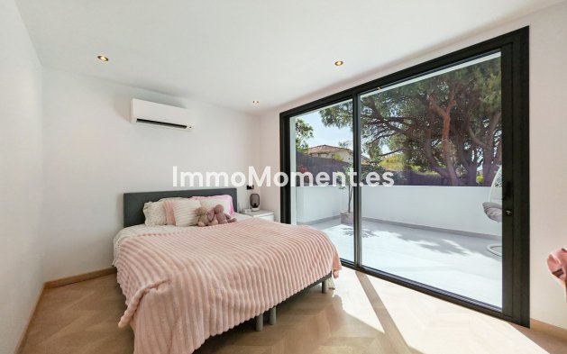 Wiederverkauf - Freistehende Villa - Marbella - Elviria