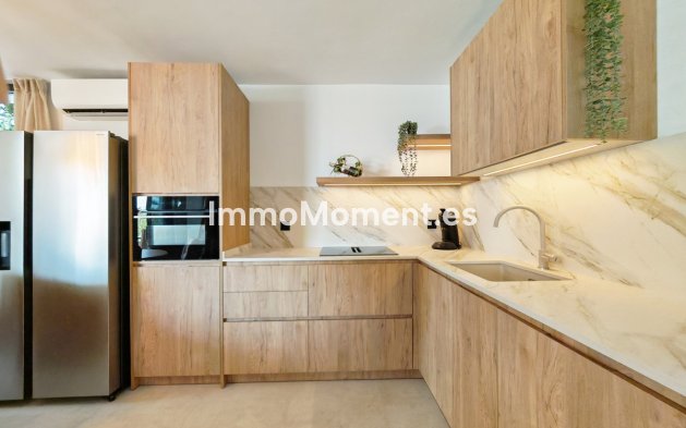Wiederverkauf - Freistehende Villa - Marbella - Elviria