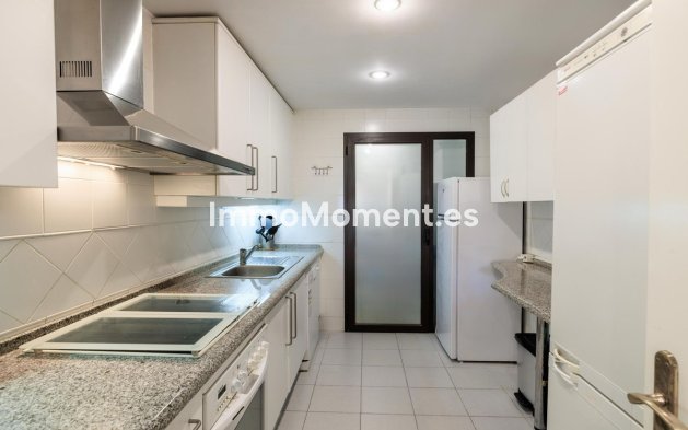 Reventa - Apartamento - Benahavís - Benahavís Centro